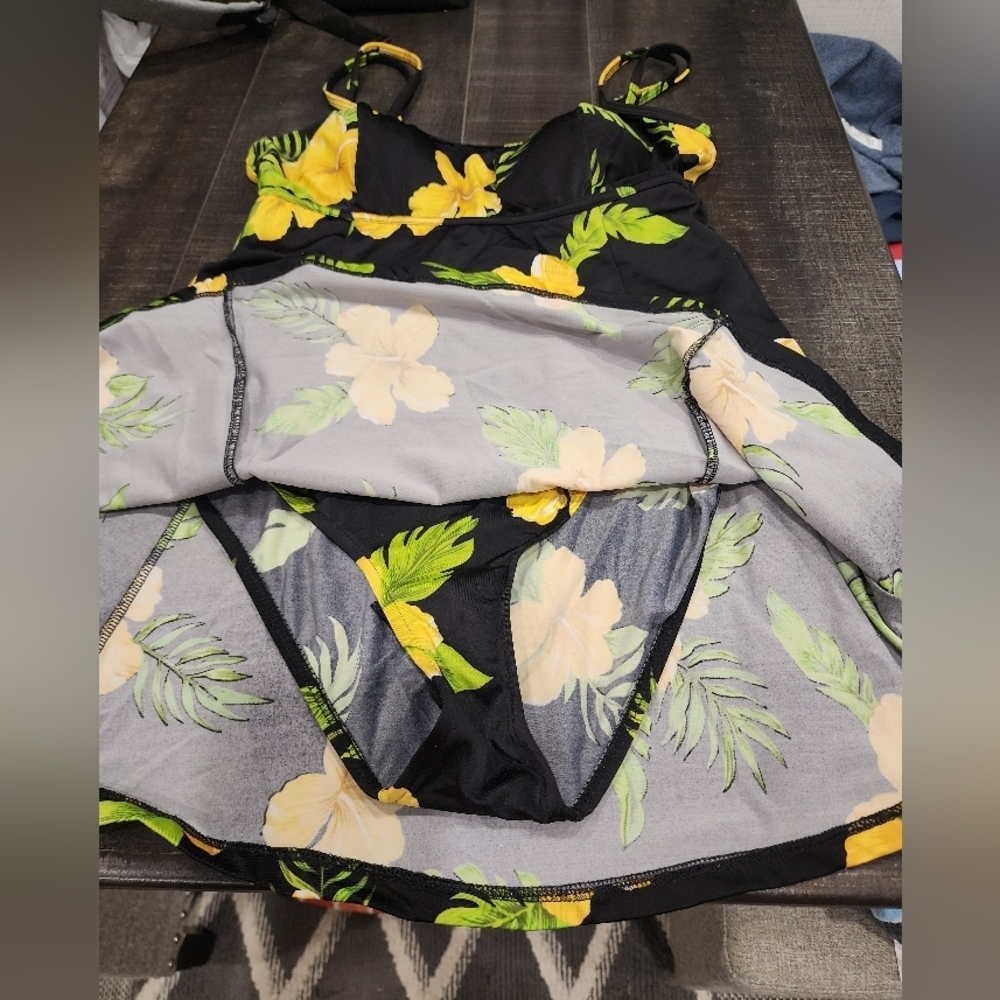 CASUAL LIVING SWIM DRESS - Picture 4 of 8